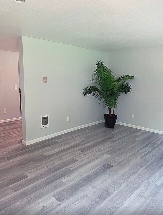 Living room - 10318 15th Avenue Ct E