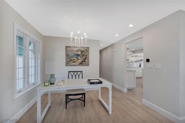 Building Photo - 1925 Tarpon Rd