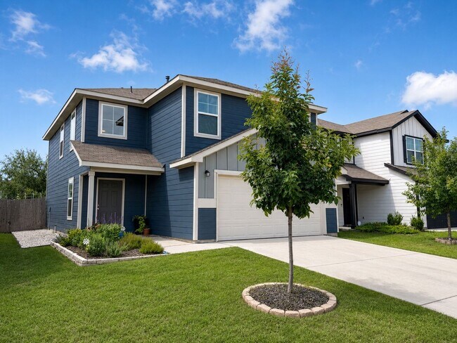 Photo - Beautiful 3 Bedroom Home in Winding Brook with Community Pool & Playground! Conveniently located...