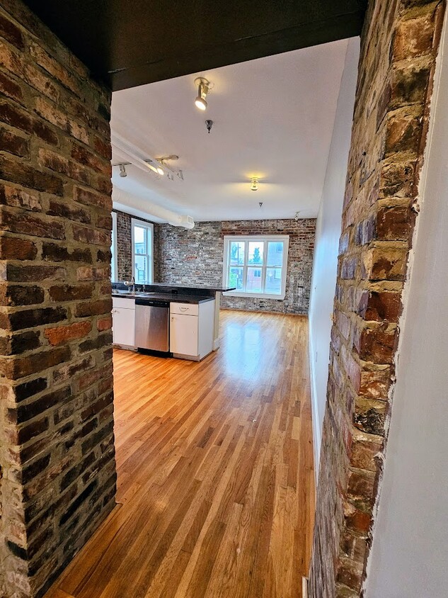 Photo - 1417 Market St (Chattanooga, TN)