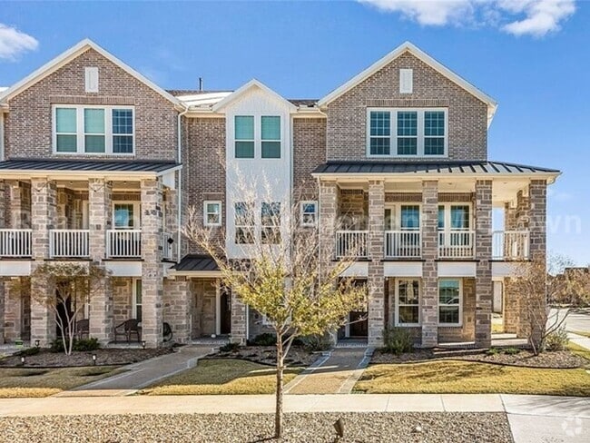 Building Photo - Live Elevated in the Heart of Viridian – S... Rental