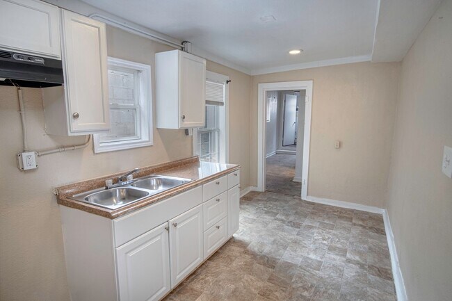 Photo - 150 Bank St Unidad C