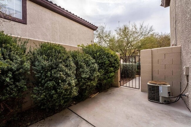 Photo - 2606 Autumn Blaze Ave