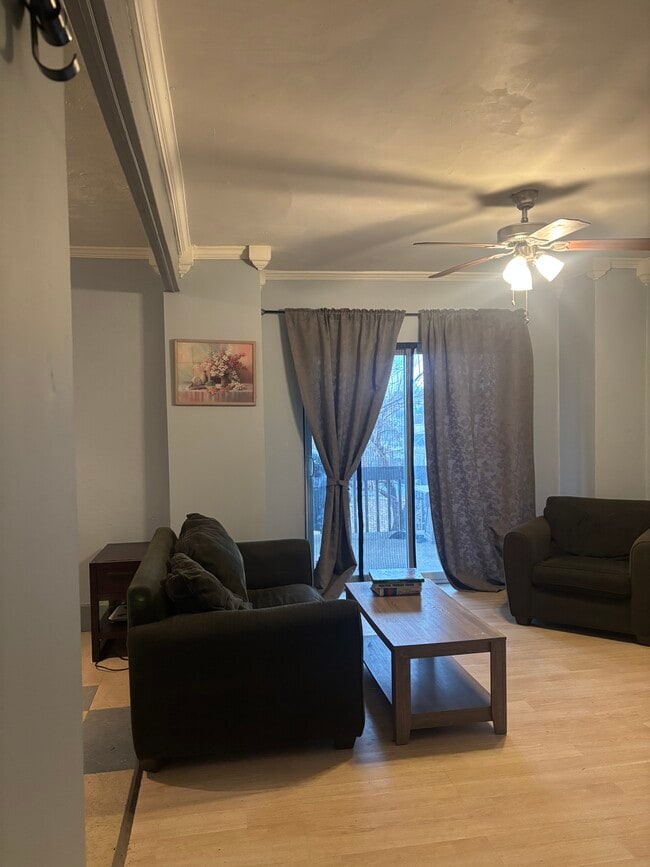 Photo - 28 Beltzhoover Ave Unit Perfect for student