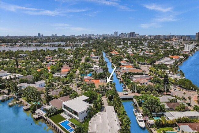 Photo - 1155 S Biscayne Point Rd