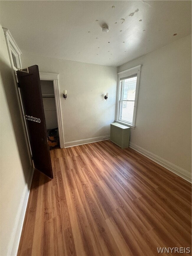 Photo - 37 Inwood Pl