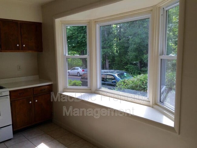 Photo - 1101 Forbes St