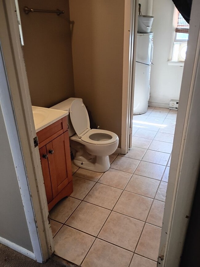 4832 Charles Rd Unidad 1 Bottom unit