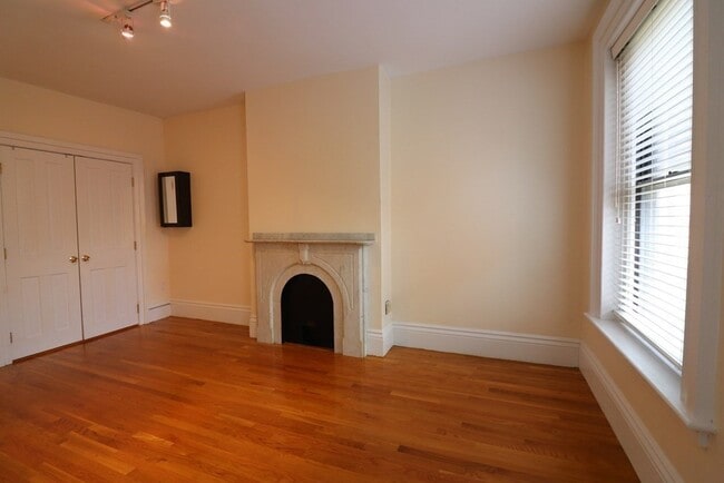 Photo - 310 Shawmut Ave Unit 2