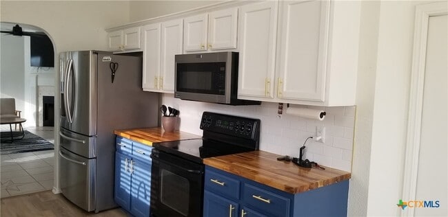 Photo - 2703 Blackburn Dr