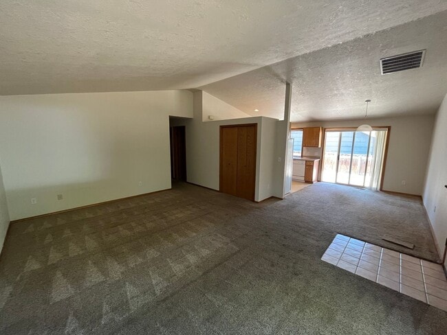 Photo - Midtown 3 Bed/2 Bath Single Family Home - Norton Ave