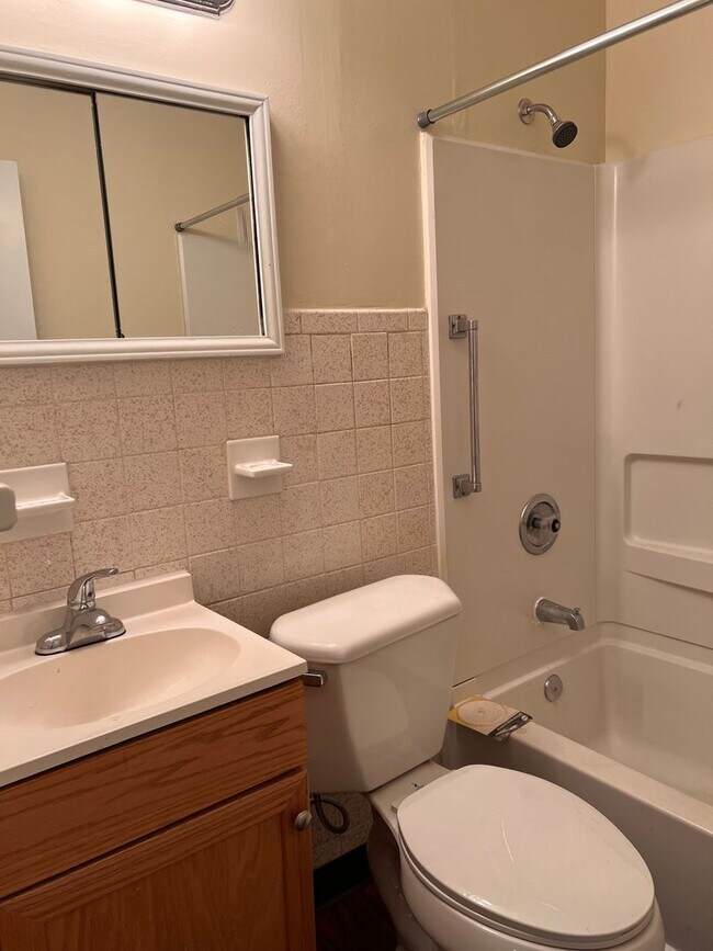 239 N Beverly Ave House House Rental in Youngstown, OH