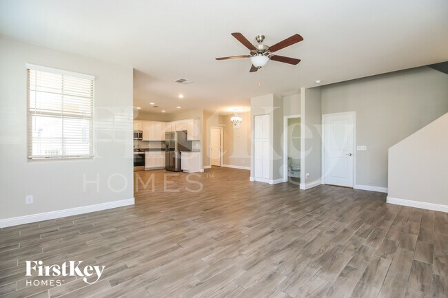 Photo - 305 N Sunrise