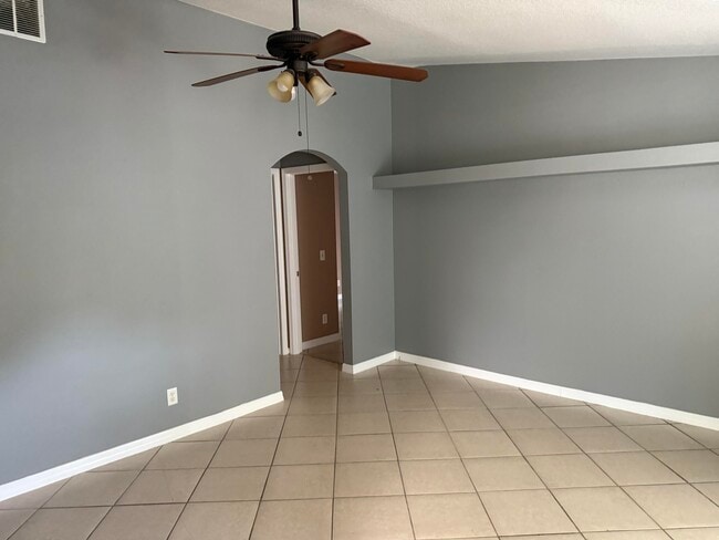 Photo - 1357 SE Sandia Dr