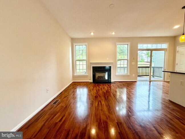 Photo - 15519 Exmore Ct