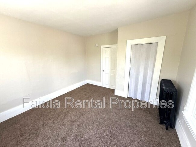 Photo - 230 N 3rd St Unit Apt 2