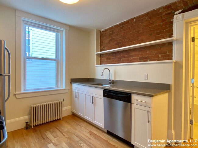 Photo - 100 Harvard St Apartment Unit 2