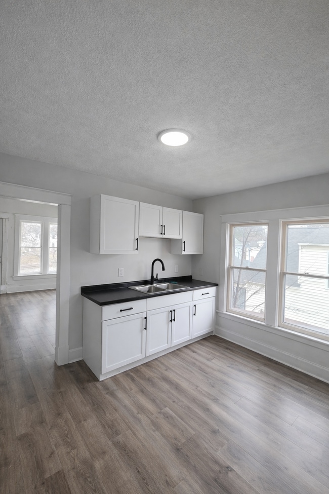 Photo - 406 Garfield Ave