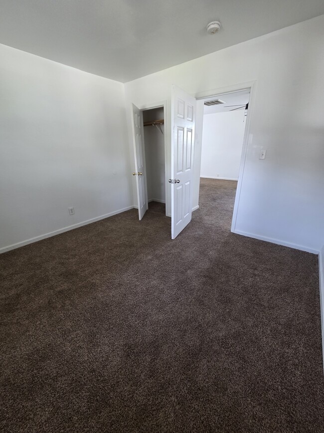 Photo - 410 S College Dr