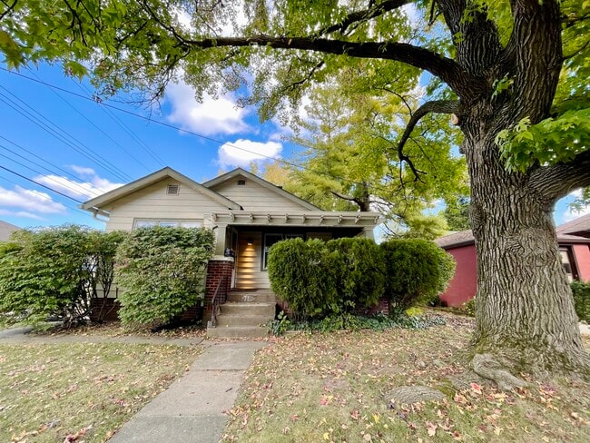 Photo - 720 Paxton Place