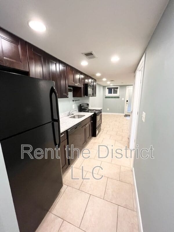 Photo - 421 Newton Pl NW Unit 2