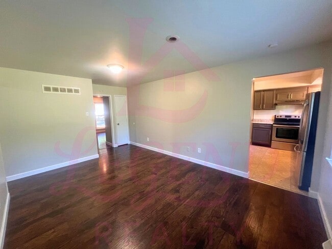 Photo - Charming 3-Bedroom 2 Full Bathroom Home