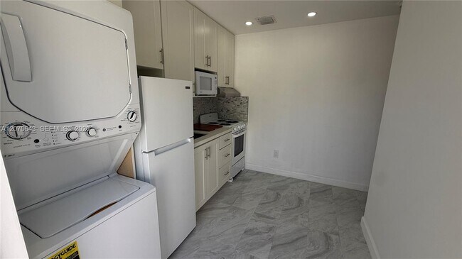 Photo - 7804 SW 129th Ct Unit B