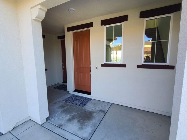 Photo - BEAUTIFUL BRAND NEW "NEXT-GEN" HOME W/ SOLAR & SIERRA VIEWS!!