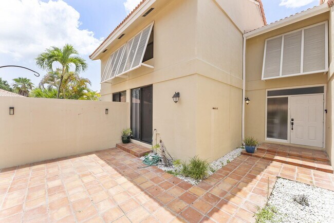 Photo - 119 Old Meadow Way
