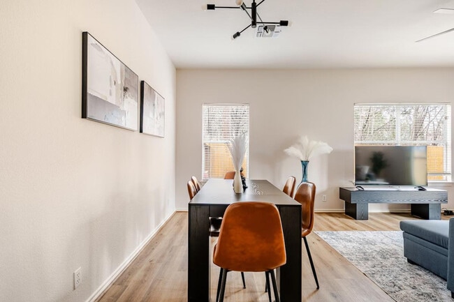 Photo - 7214 Dan-Jean Dr Unit SI ID1492692P