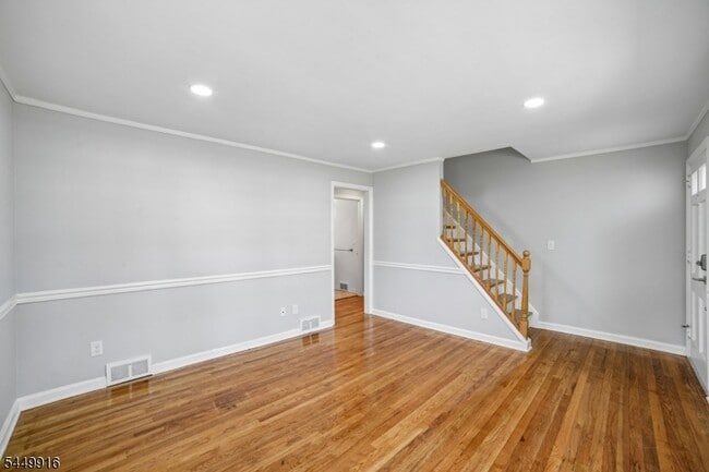 Photo - 18 Columbia Ave