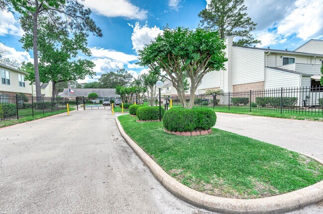 Photo - 14515 Wunderlich Dr Unit 812
