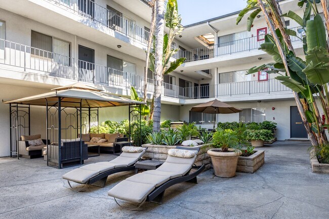 The Grove Apartments
