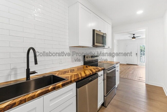 127 Hibiscus Ave