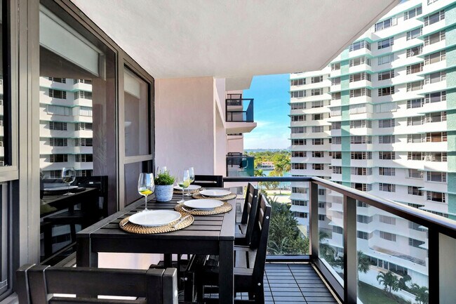 Photo - 5225 Collins Ave Unidad SI ID1227482P