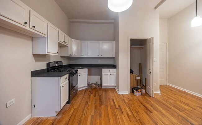 Photo - 1538 N Milwaukee Ave Unit 2F