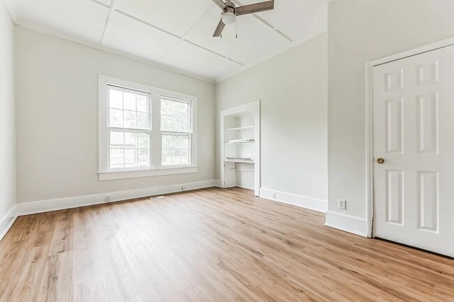 Photo - 338 State St