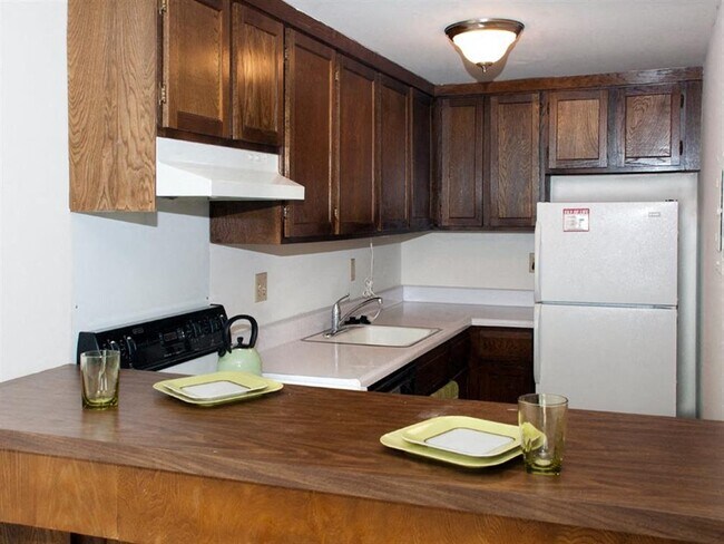 Gold Crest Apartments