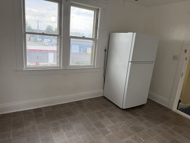 Photo - 2925-2929 W Greenfield Ave Unidad 5929A W Greenfield Ave