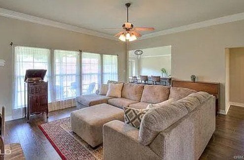 Photo - 302 Haguewood Cir