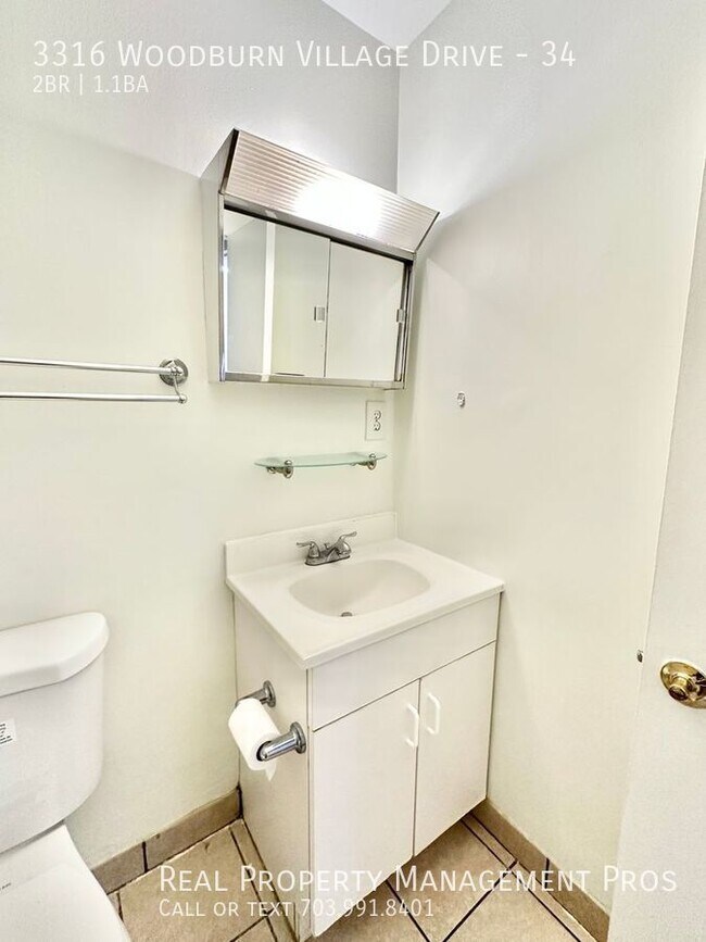 Penthouse Corner Unit Utilities Condo For Rent in