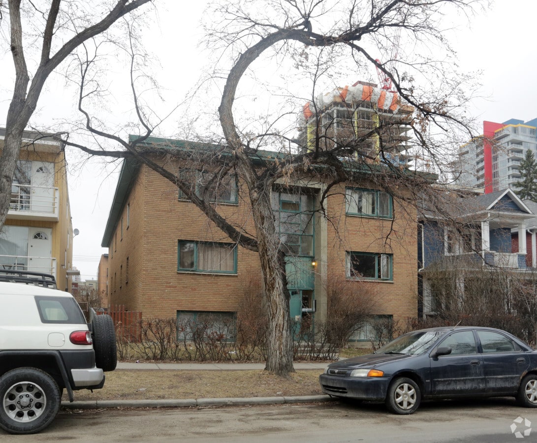 Peyto Apartments - Peyto Apartments