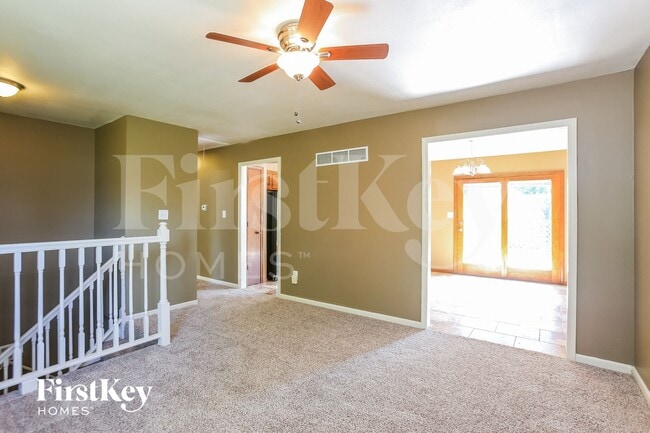 Photo - 16005 E Cogan Ln