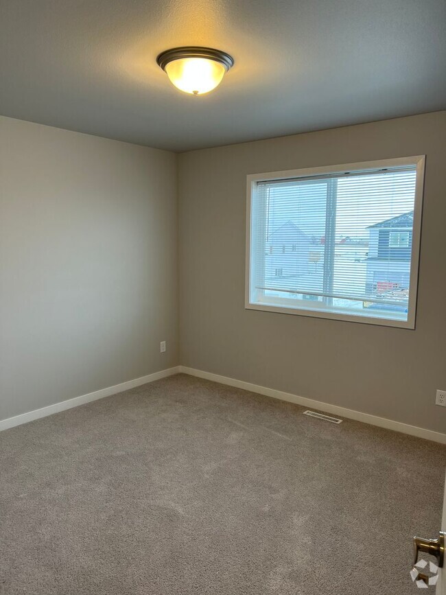 Building Photo - New 3 Bedroom/3 Bathroom House