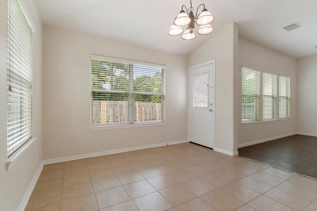 Photo - 615 Timberstand Ln