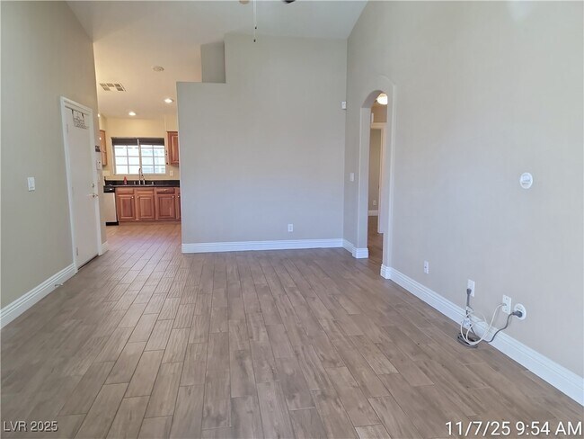 Photo - 8615 Little Fox St