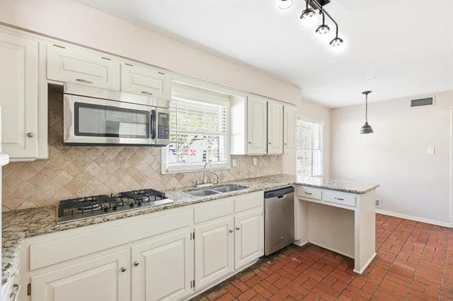 Photo - 6838 Lupton Dr