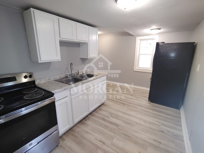 Photo - 2212 Sherman St