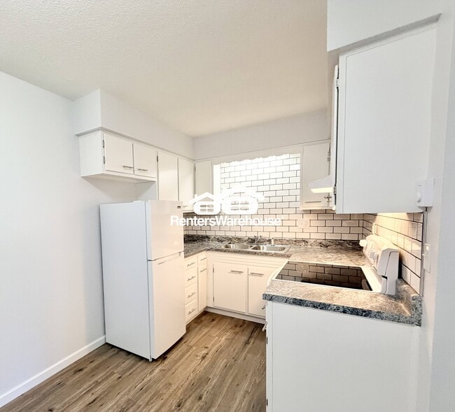 Photo - 211 S Green St