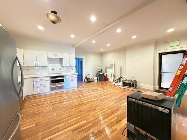 Photo - 218 Newbury St Unidad 3M